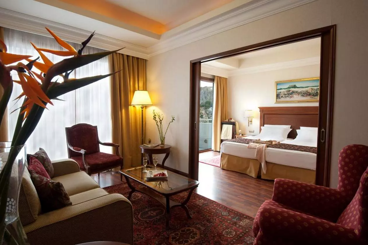 EELCTRAPALACE_SHABAVIZ (8).jpg